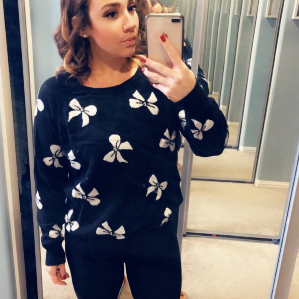 Torrid sweater in black